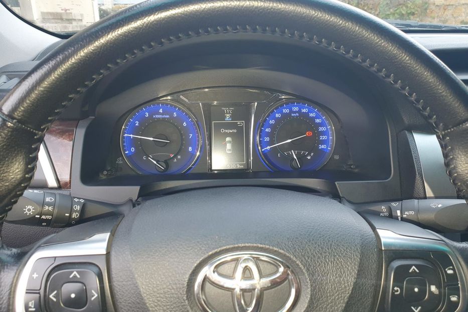 Продам Toyota Camry 2015 года в Одессе