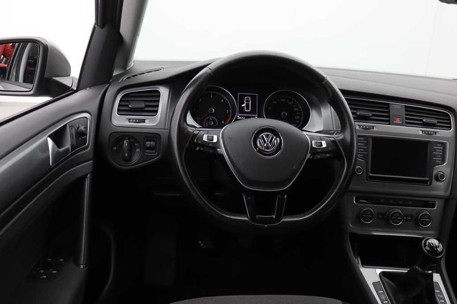 Продам Volkswagen Golf VII Distronik 2015 года в г. Броды, Львовская область