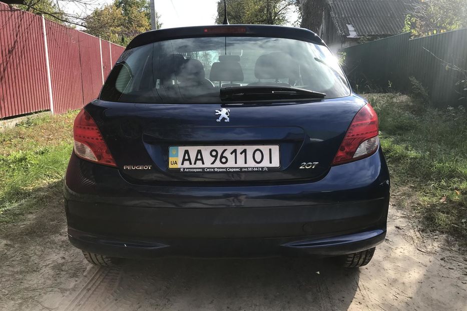 Продам Peugeot 207 2010 года в Киеве