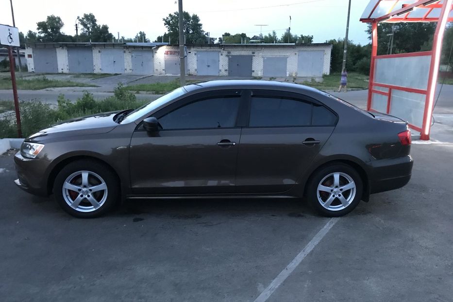 Продам Volkswagen Jetta 2014 года в Чернигове