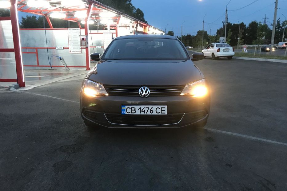 Продам Volkswagen Jetta 2014 года в Чернигове