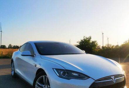 Продам Tesla Model S 60 kWt 2013 года в Одессе