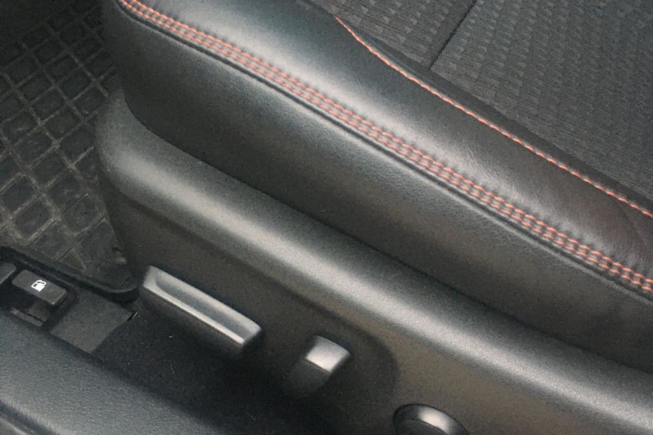 Продам Toyota Camry SE 2015 года в Киеве