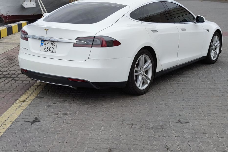 Продам Tesla Model S 60 kWt 2013 года в Одессе