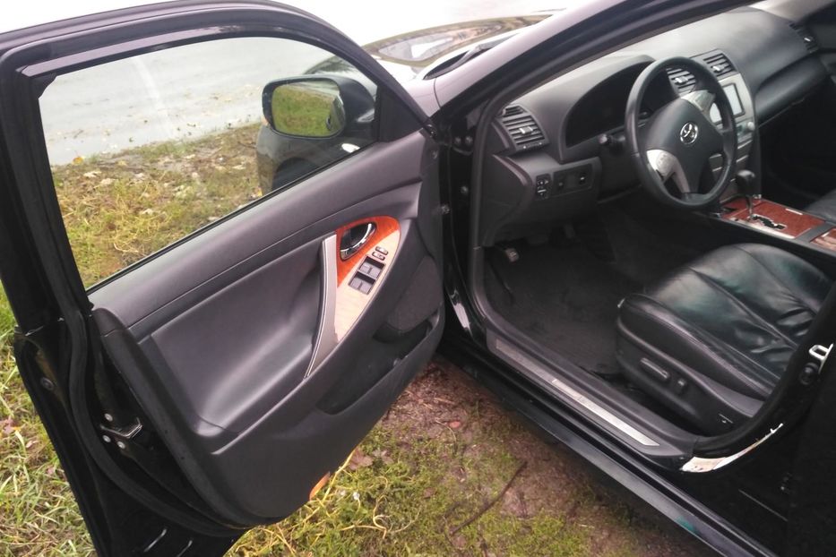 Продам Toyota Camry 2008 года в Киеве