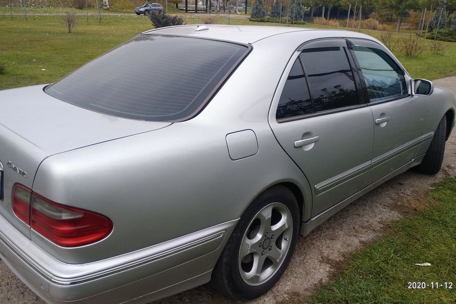 Продам Mercedes-Benz E-Class 2001 года в Днепре