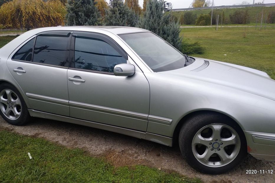 Продам Mercedes-Benz E-Class 2001 года в Днепре