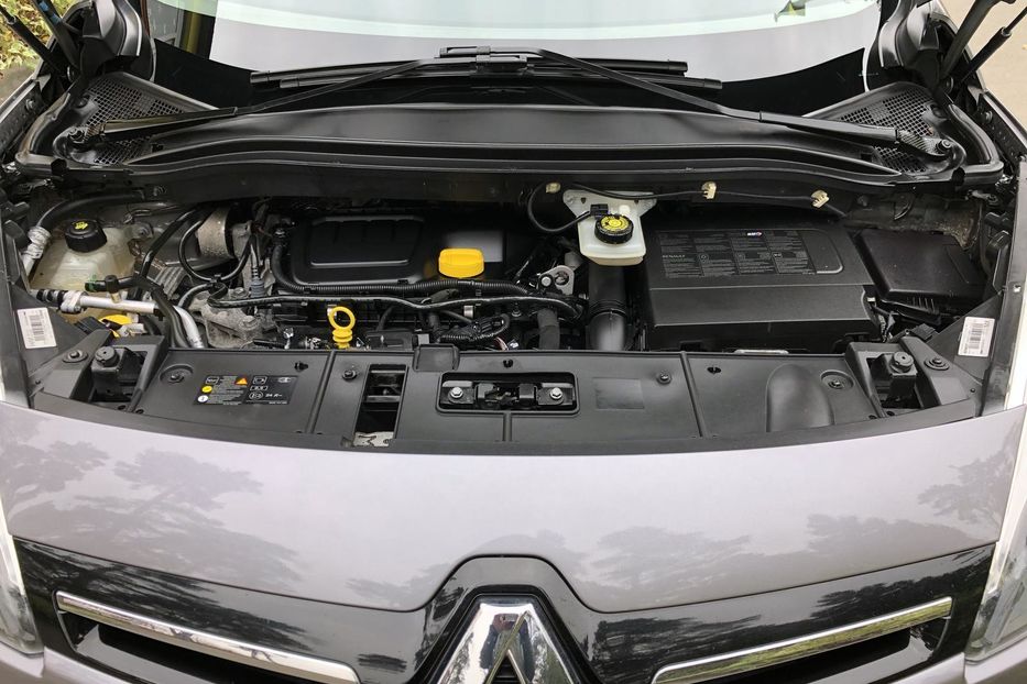 Продам Renault Grand Scenic 2015 года в Киеве