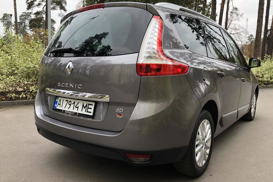 Продам Renault Grand Scenic 2015 года в Киеве