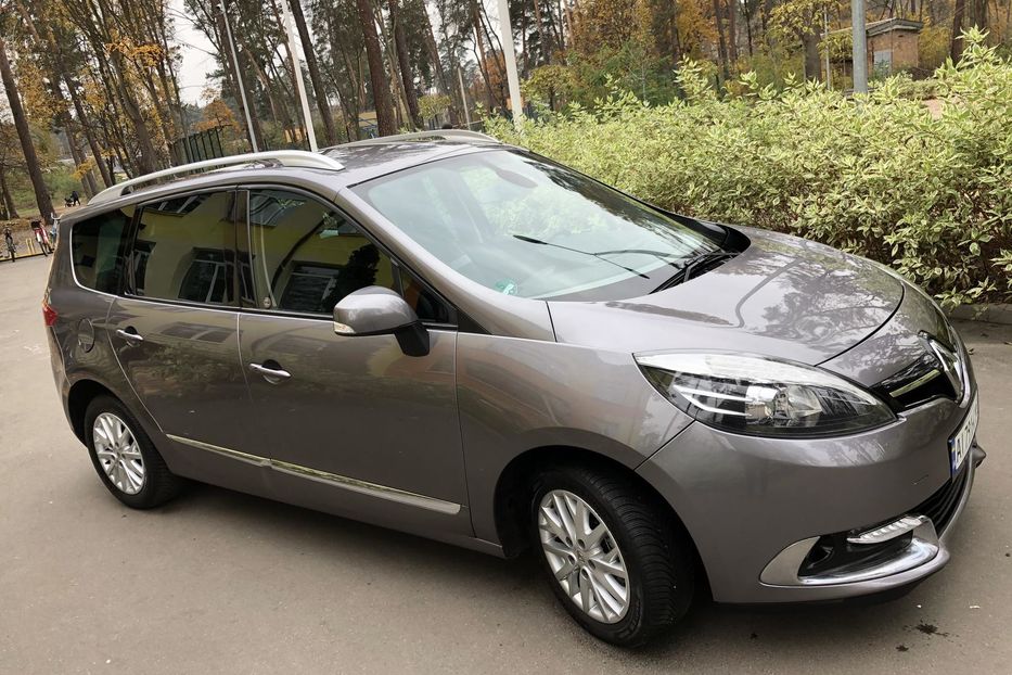 Продам Renault Grand Scenic 2015 года в Киеве