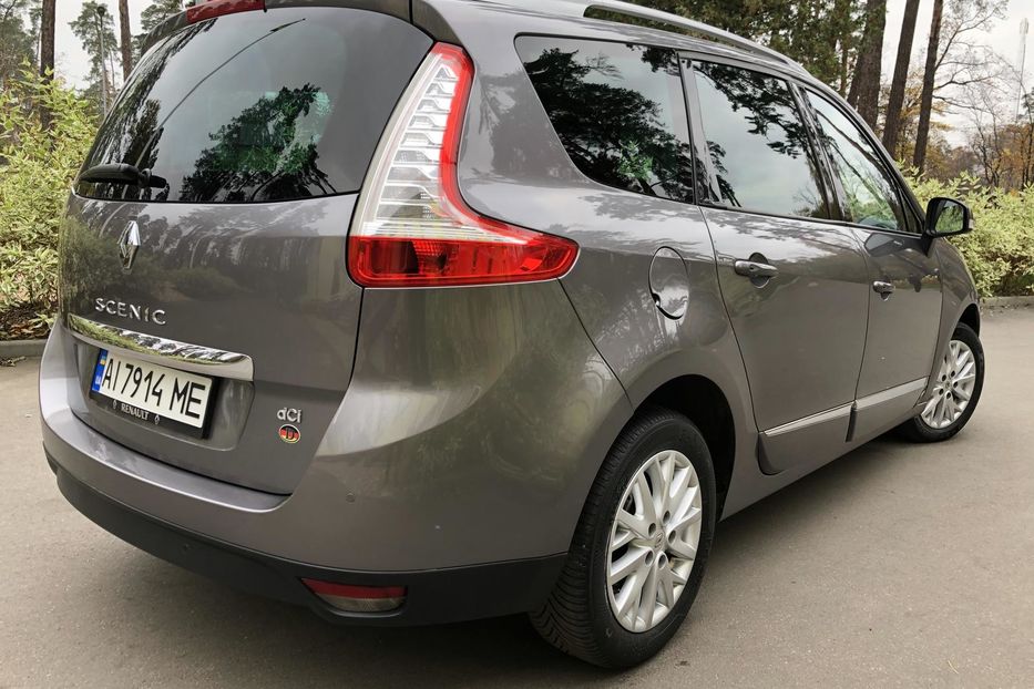 Продам Renault Grand Scenic 2015 года в Киеве