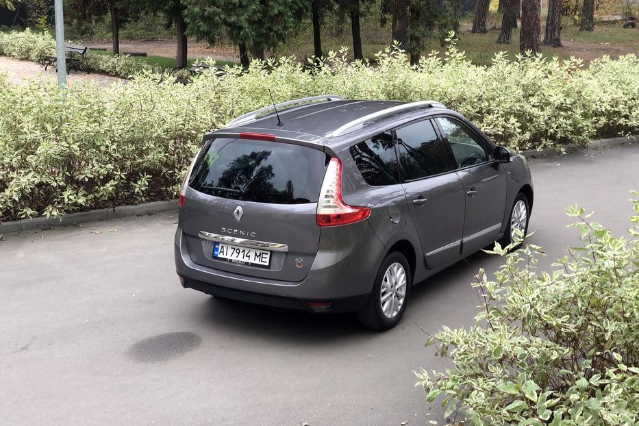 Продам Renault Grand Scenic 2015 года в Киеве