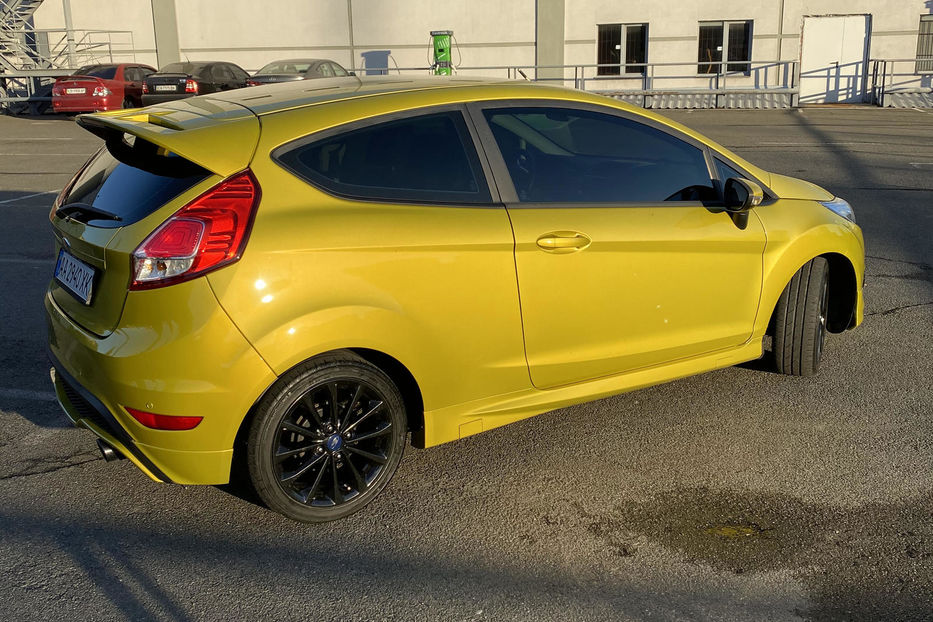 Продам Ford Fiesta ST-Line 140 hp 2013 года в Киеве