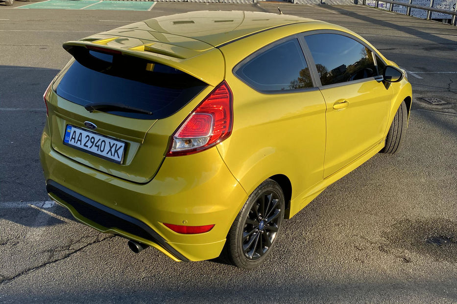 Продам Ford Fiesta ST-Line 140 hp 2013 года в Киеве