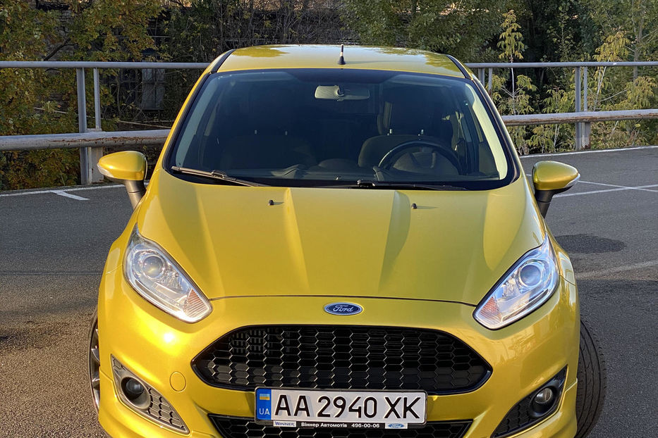 Продам Ford Fiesta ST-Line 140 hp 2013 года в Киеве