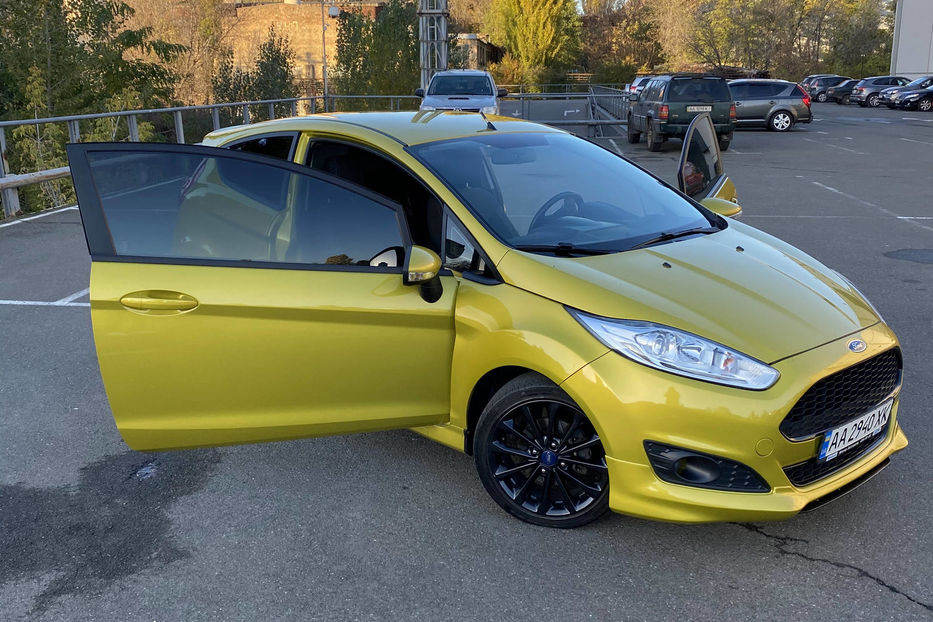 Продам Ford Fiesta ST-Line 140 hp 2013 года в Киеве