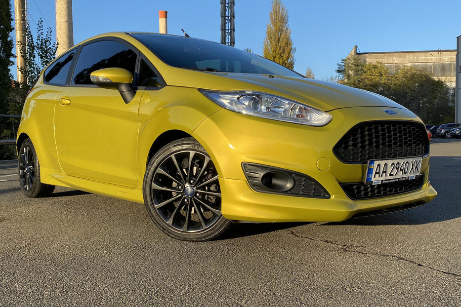 Продам Ford Fiesta ST-Line 140 hp 2013 года в Киеве