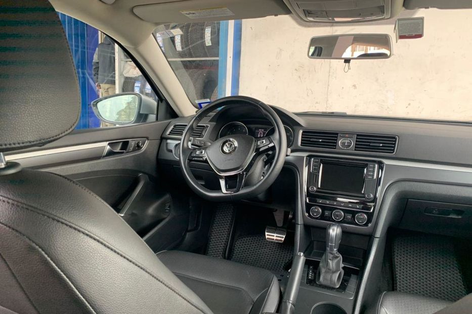 Продам Volkswagen Passat B8 R line 2016 года в Одессе