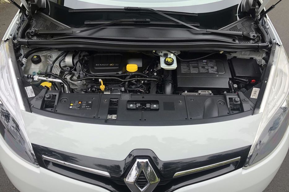 Продам Renault Grand Scenic BOSE 2014 года в Киеве