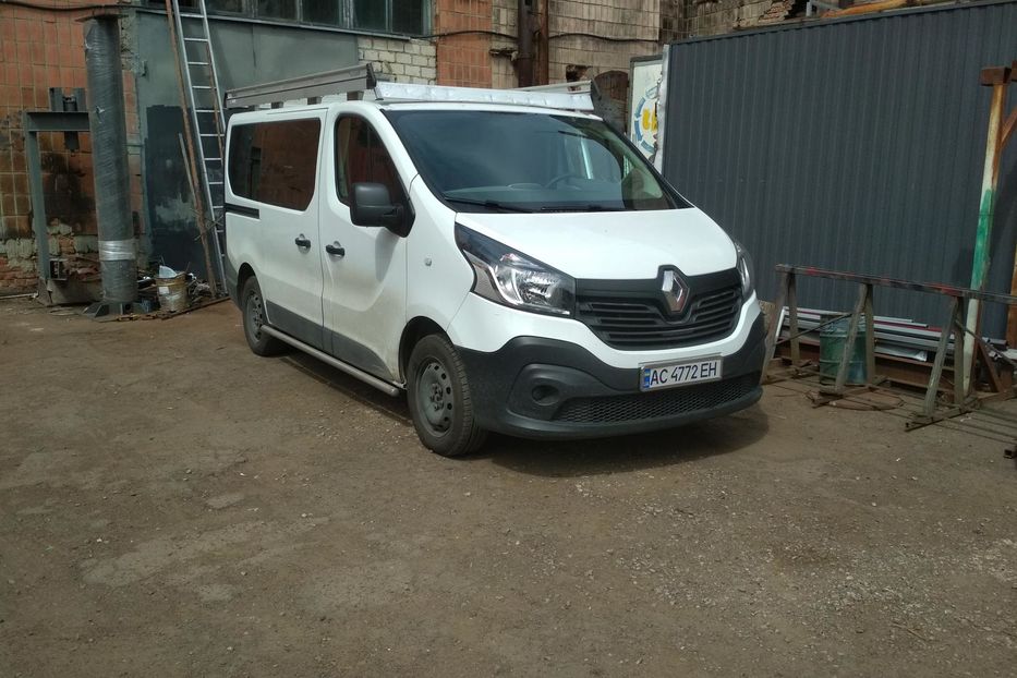 Продам Renault Trafic пасс. 2018 года в Луцке