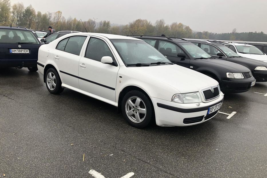 Продам Skoda Octavia Tour 2001 года в Киеве