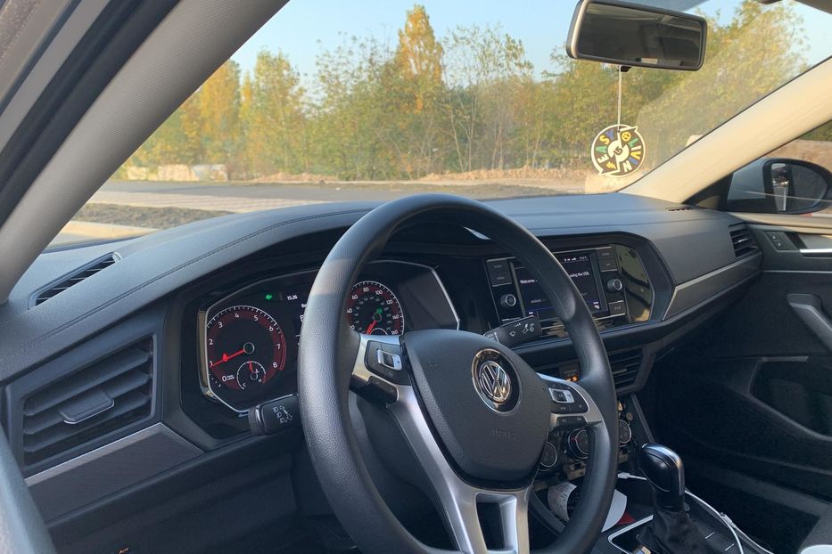 Продам Volkswagen Jetta Mk 7 2019 года в Киеве