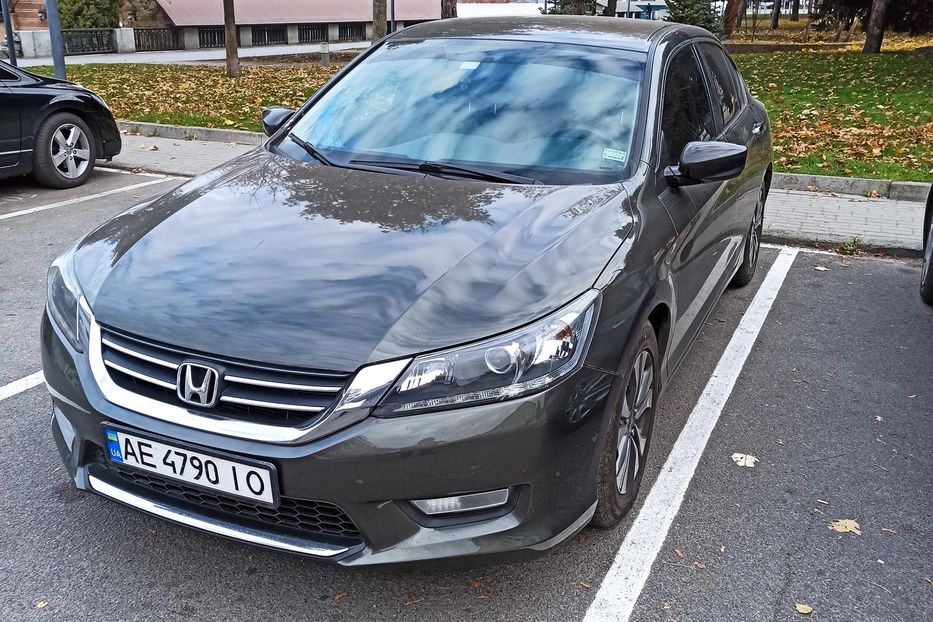 Продам Honda Accord 2013 года в Днепре