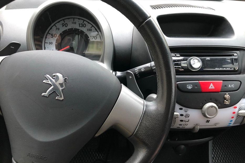 Продам Peugeot 107 2014 года в Киеве