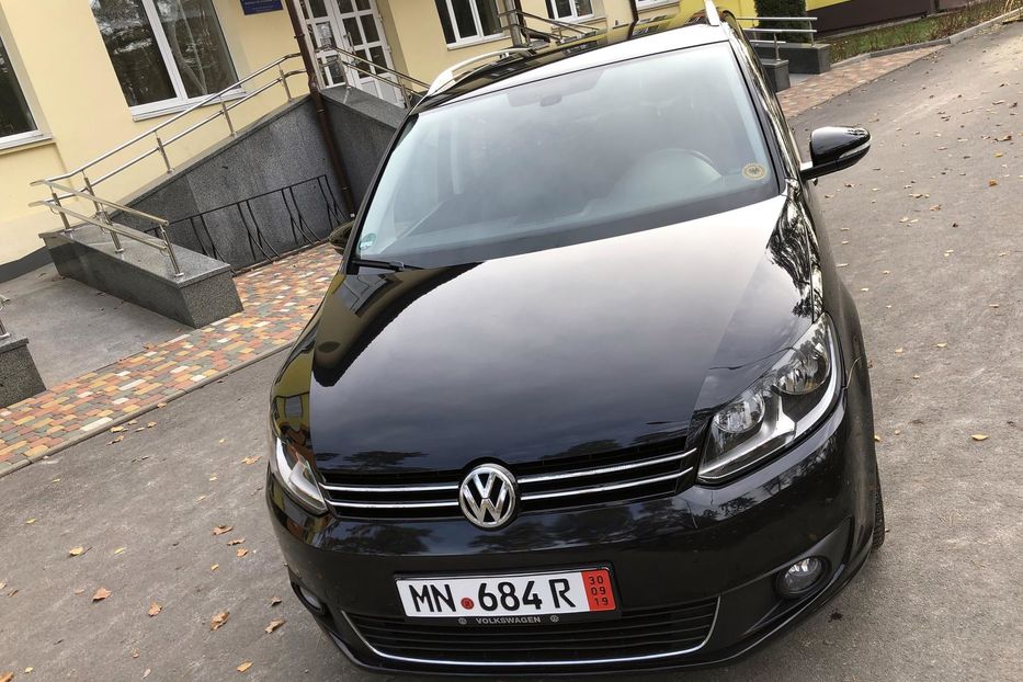 Продам Volkswagen Touran Bluemotion 2015 года в Киеве