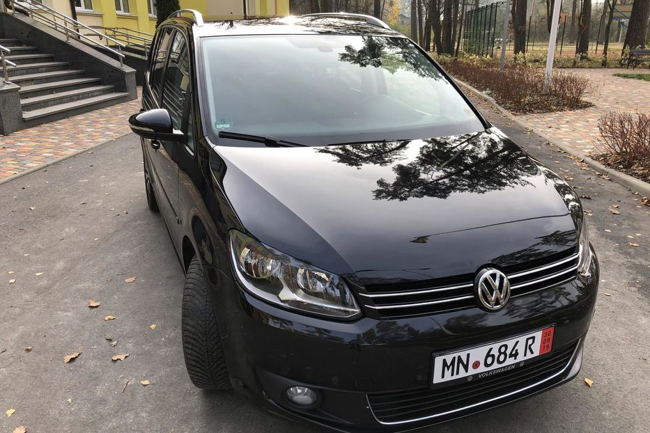 Продам Volkswagen Touran Bluemotion 2015 года в Киеве