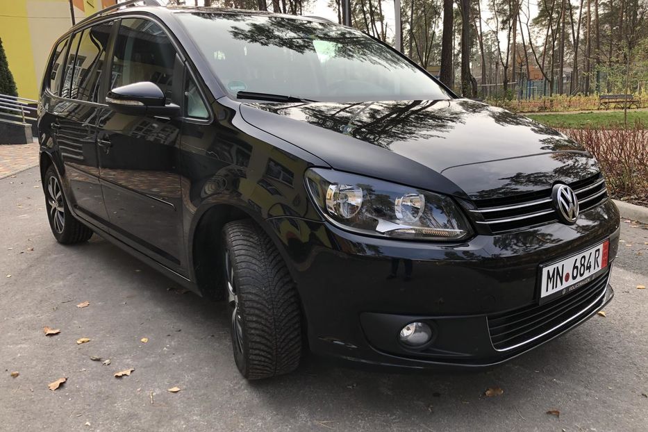 Продам Volkswagen Touran Bluemotion 2015 года в Киеве