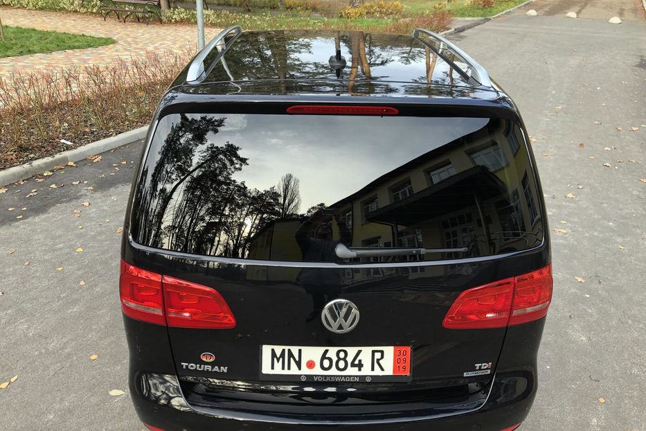 Продам Volkswagen Touran Bluemotion 2015 года в Киеве