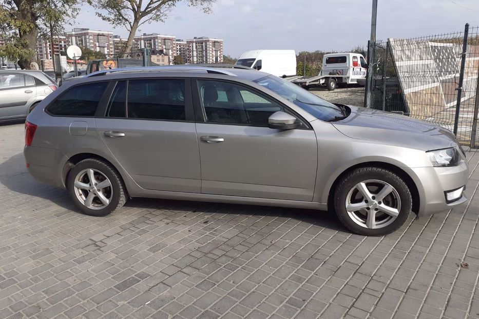 Продам Skoda Octavia Combi 1.4 TSI 2014 года в Тернополе