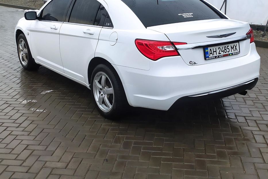 Продам Chrysler 200 2013 года в г. Покровск, Донецкая область