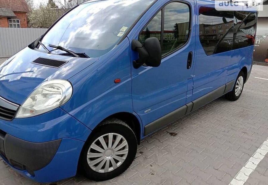 Продам Opel Vivaro пасс. Длинная база 2007 года в г. Немиров, Винницкая область