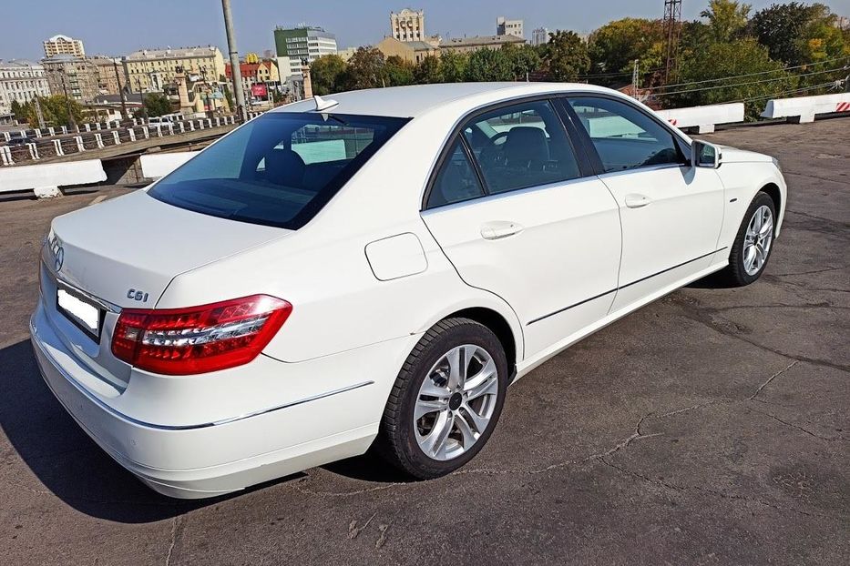 Продам Mercedes-Benz E-Class 2010 года в Харькове