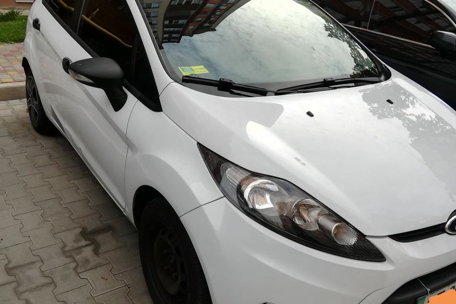 Продам Ford Fiesta Ambient 2012 года в Киеве