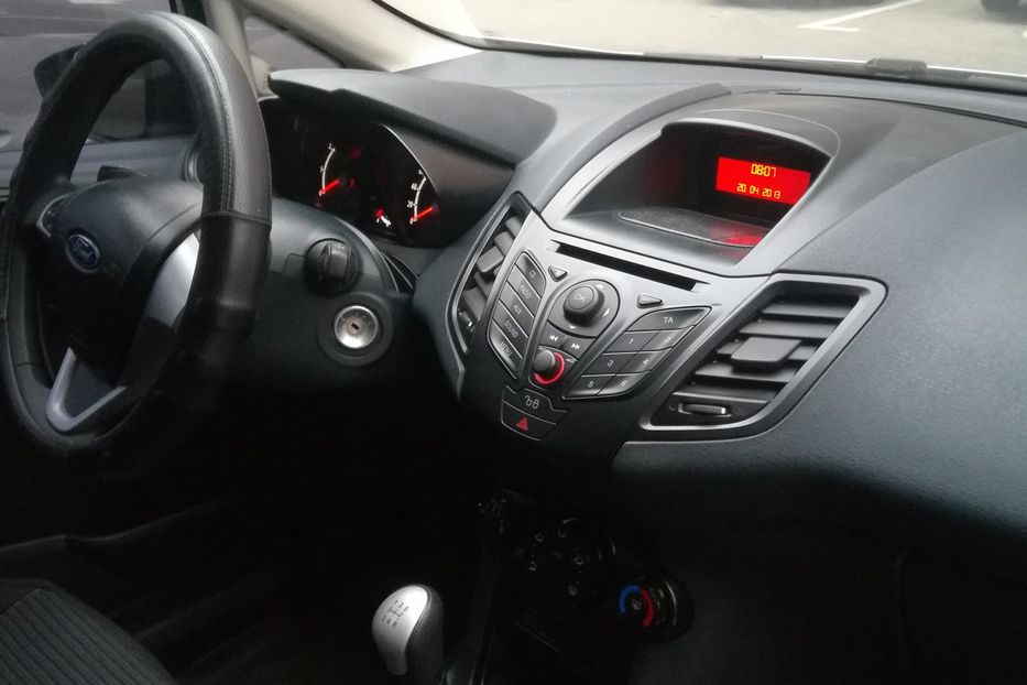 Продам Ford Fiesta Ambient 2012 года в Киеве