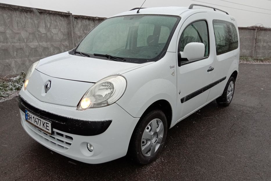 Продам Renault Kangoo пасс. 1,5 dci  90лс. 2010 года в Киеве