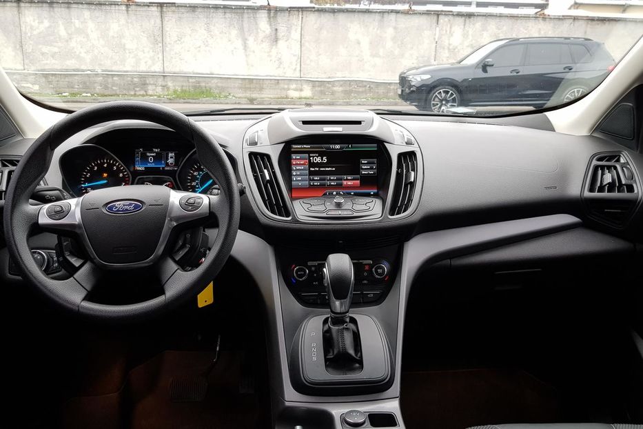 Продам Ford Escape ESCAPE SE 2.0 ECOBOOST 4WD 2014 года в Киеве