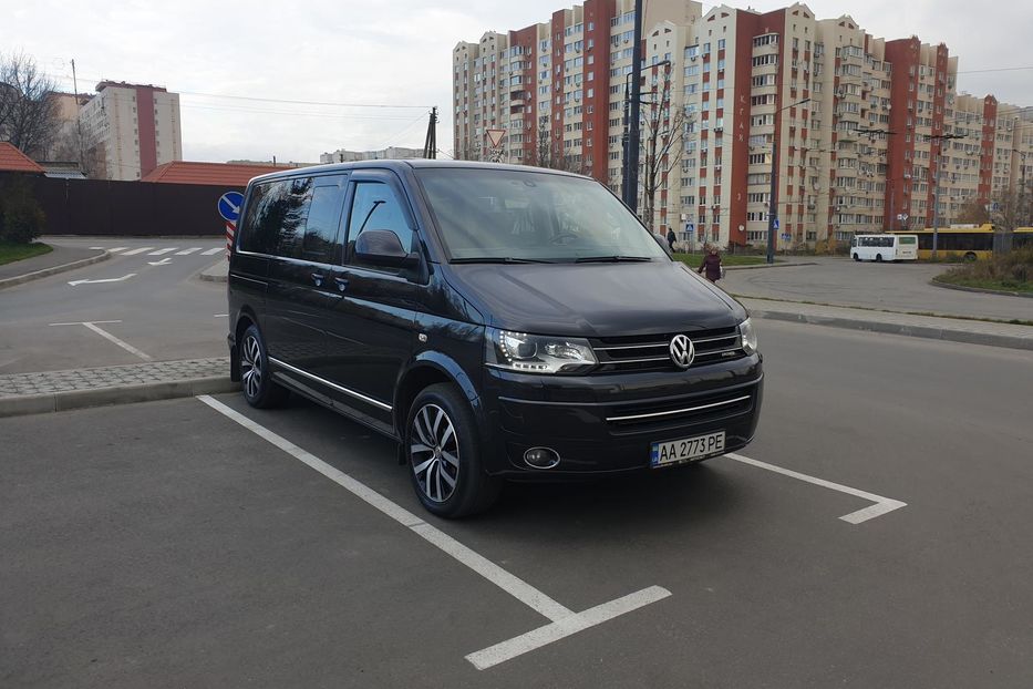 Продам Volkswagen Multivan 2010 года в Киеве