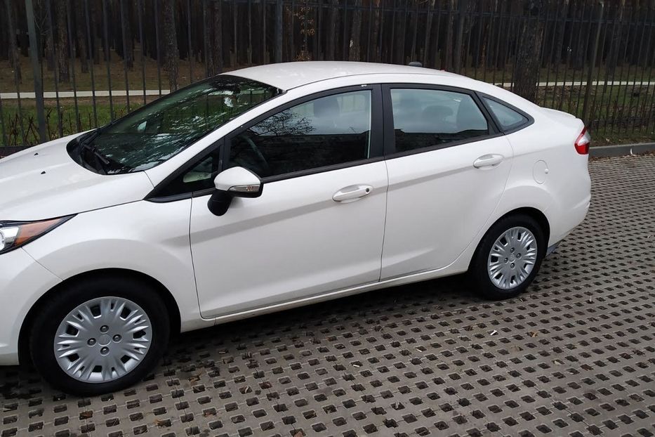 Продам Ford Fiesta 2016 года в Киеве