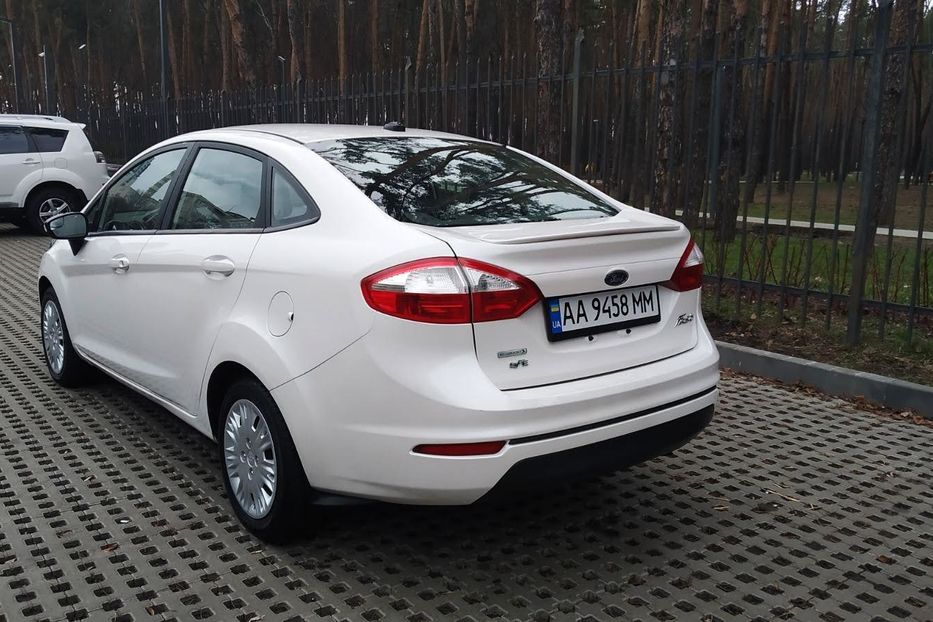 Продам Ford Fiesta 2016 года в Киеве