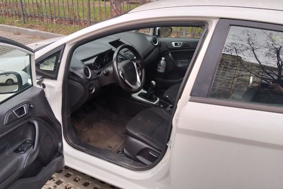 Продам Ford Fiesta 2016 года в Киеве