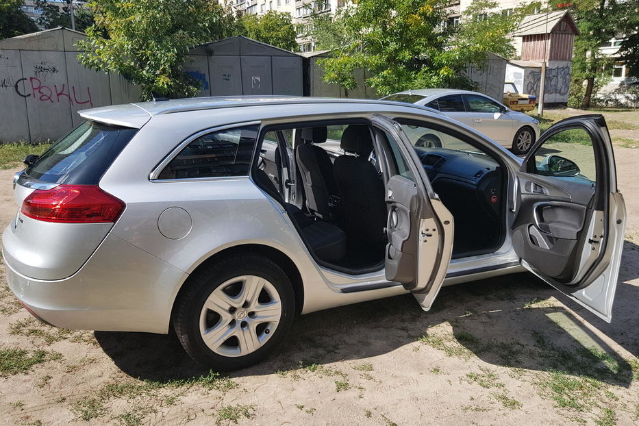 Продам Opel Insignia 2010 года в Киеве