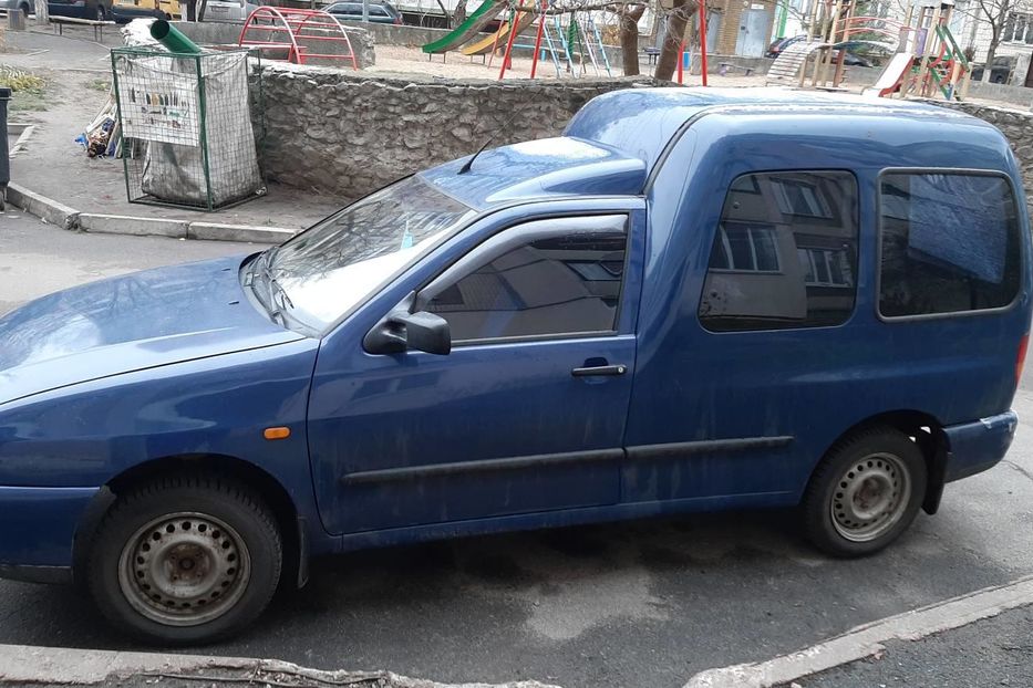 Продам Volkswagen Caddy пасс. 2003 года в Киеве
