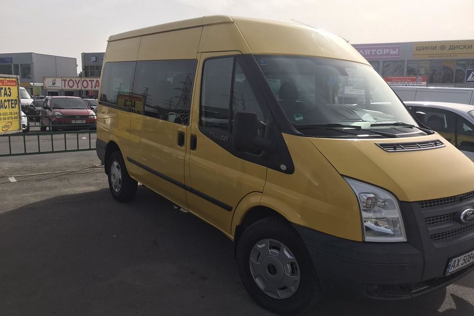 Продам Ford Transit пасс. 2013 года в Харькове