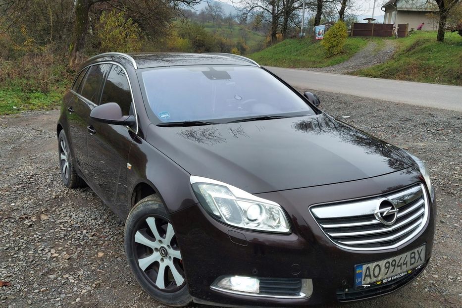 Продам Opel Insignia 2013 года в г. Великий Бычков, Закарпатская область