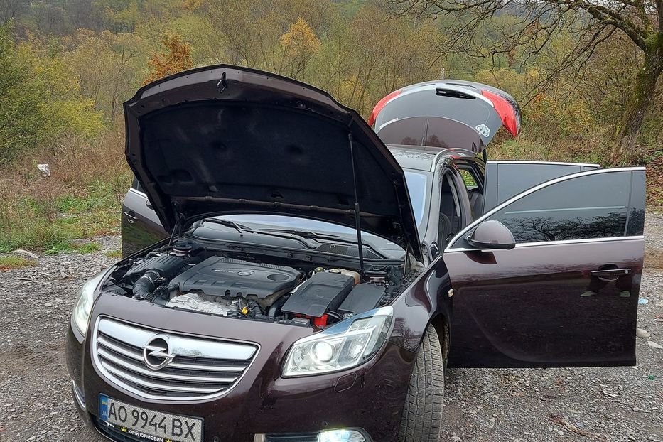 Продам Opel Insignia 2013 года в г. Великий Бычков, Закарпатская область