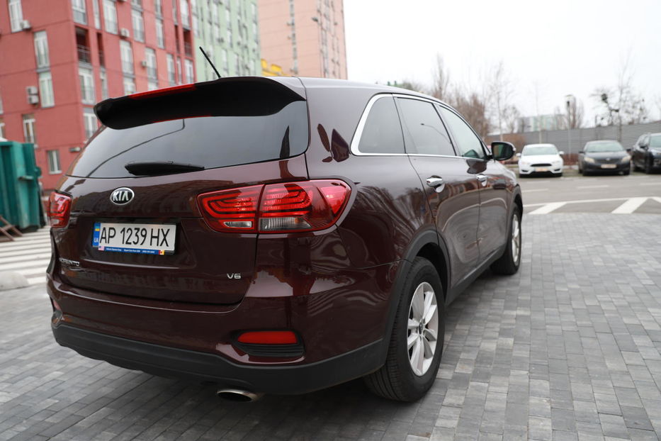 Продам Kia Sorento V6 2019 года в Киеве